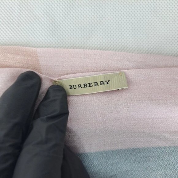 BURBERRY Solid Monogram Logo Multifunctional Nova Pashmina Fringe Pink SHAWL - Picture 6 of 8